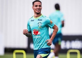 Antony, en su regreso con Brasil: «Estoy muy agradecido al Betis por abrirme las puertas»