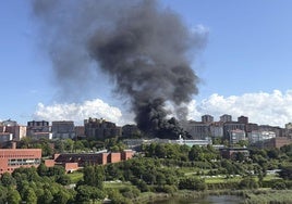 Desatado un incendio en la Facultad de Ciencias de la Universidad de Cantabria