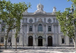 El Supremo acorrala al Gobierno: es incapaz de explicar qué medidas ha tomado para hacerse cargo de los menores en Canarias