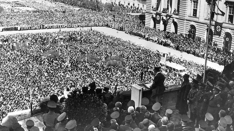 Este país aplaudió su propia desaparición gracias a las mentiras de Hitler