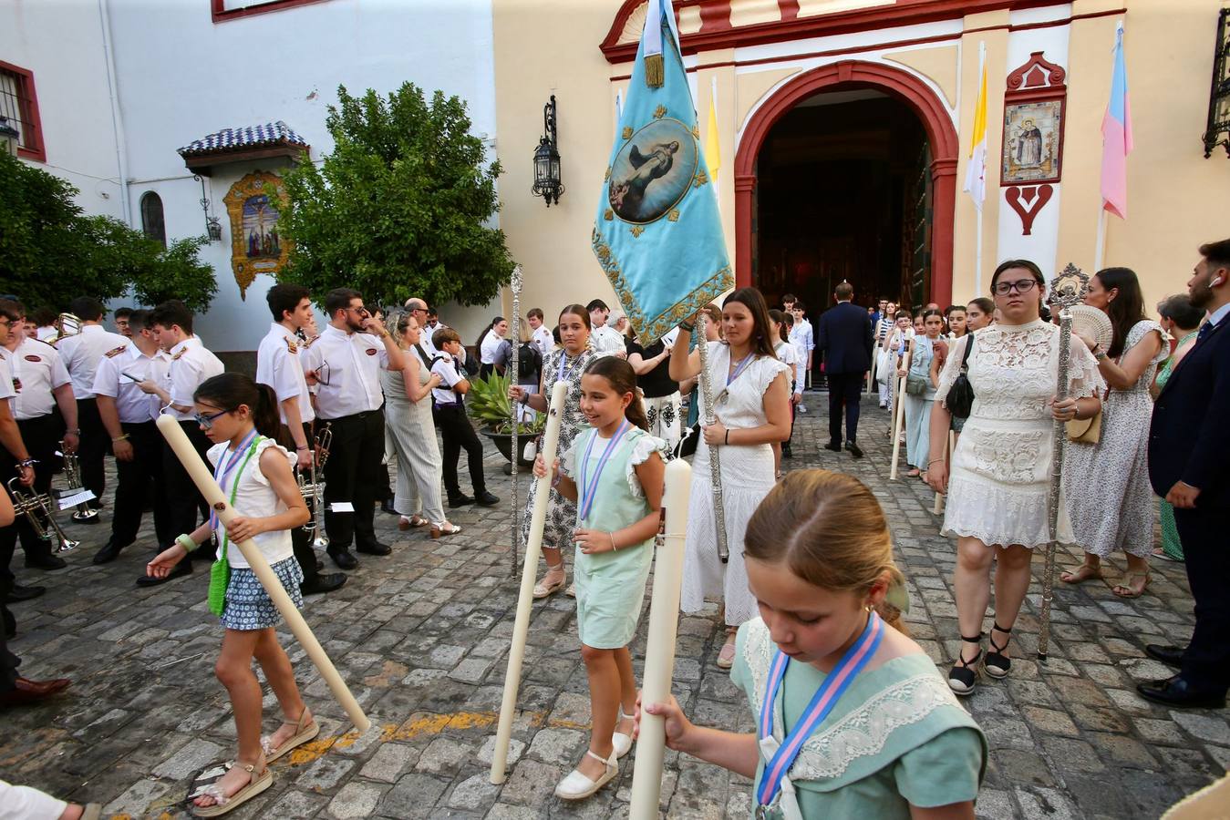 Procesión de María Auxiliadora de los Salesianos de la Trinidad