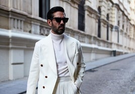Cómo no deberías llevar nunca un traje blanco