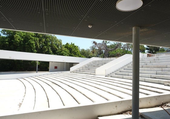 El antiguo Teatro Pemán, hoy renombrado como Teatro del Parque.